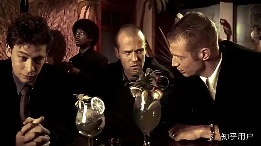 电影《两杆大烟枪》到底好看在哪里? - 知乎