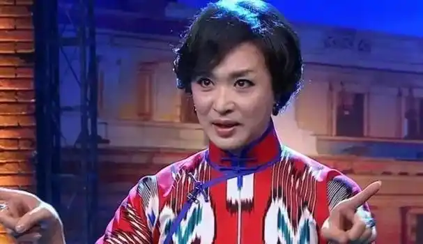 金星:做变性手术的那段时间,每天都像做一次人流