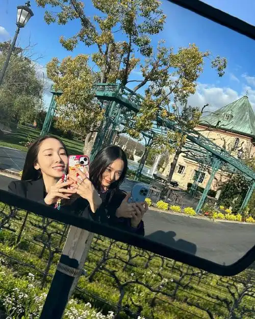 郑秀妍郑秀晶圣诞照