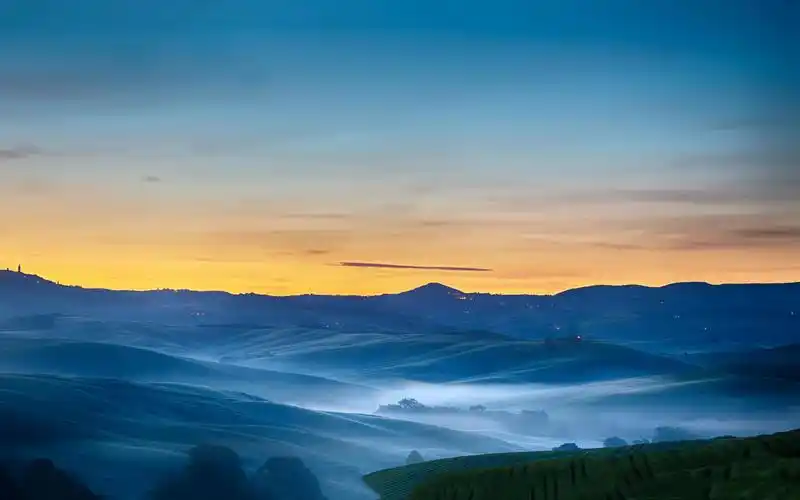 蔚蓝的天空美景高清桌面壁纸高清大图预览1920x1200_风景壁纸下载_美