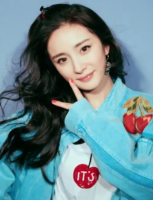 杨幂清甜可爱风图片,美女女生-可爱美图