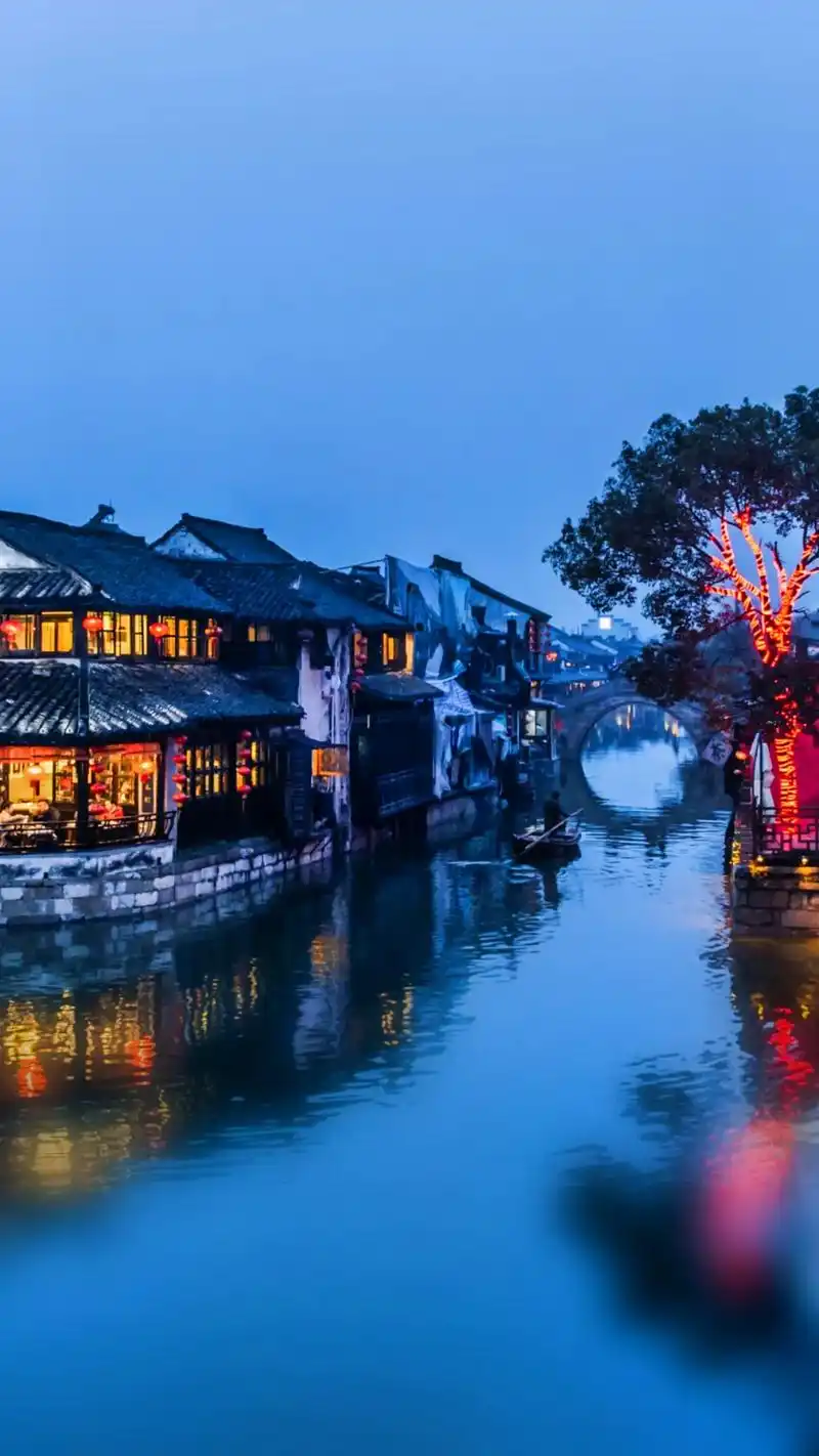 "天青色等烟雨,而我在等你."  #手机壁纸 #西塘 #古镇 - 抖音