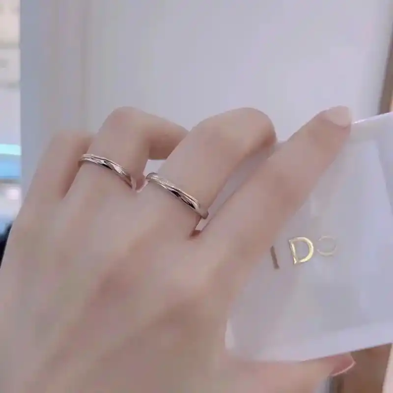 i do love对戒以字母"o"为设计灵感 - 抖音