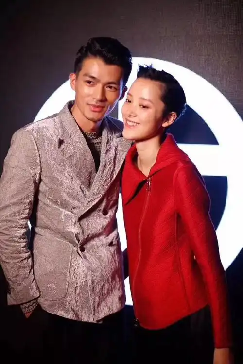 看着这些超模的幸福模样,我又开始相信人生|孙菲菲|相恋|大长腿_网易