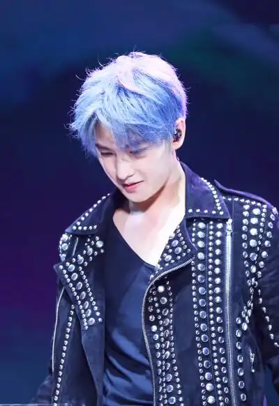 【壁纸】杨洋 生日会 我喜欢的样子你都有