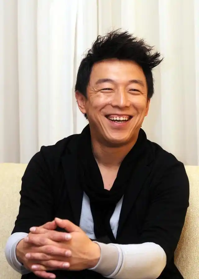 黄渤高调宣布转型当导演,网友:黄渤这长相气质我看行!