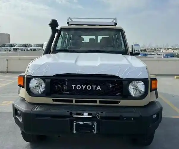 丰田越野风向标40升v6引擎三把锁四驱全新陆巡lc来啦