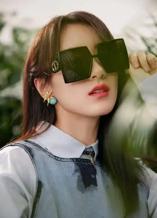 春季穿搭再次来袭,袁冰妍style开启春日时光