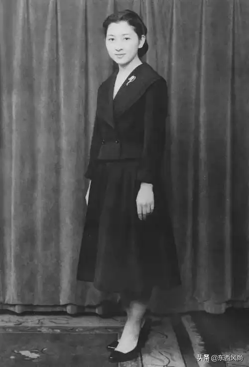 美智子被称为日本平民皇后第一人典型的和服美人柔美温婉