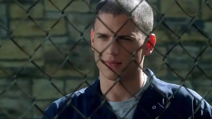 我为什么这么晚才看《越狱》