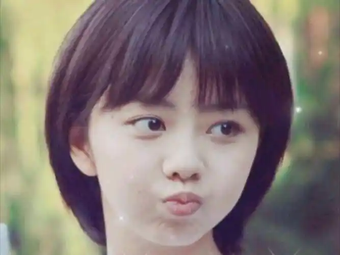 谭松韵一些青涩可爱的照片合集