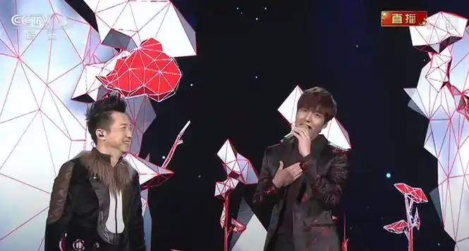 庾澄庆和李敏镐合唱的这版《情非得已》值得循环播放.