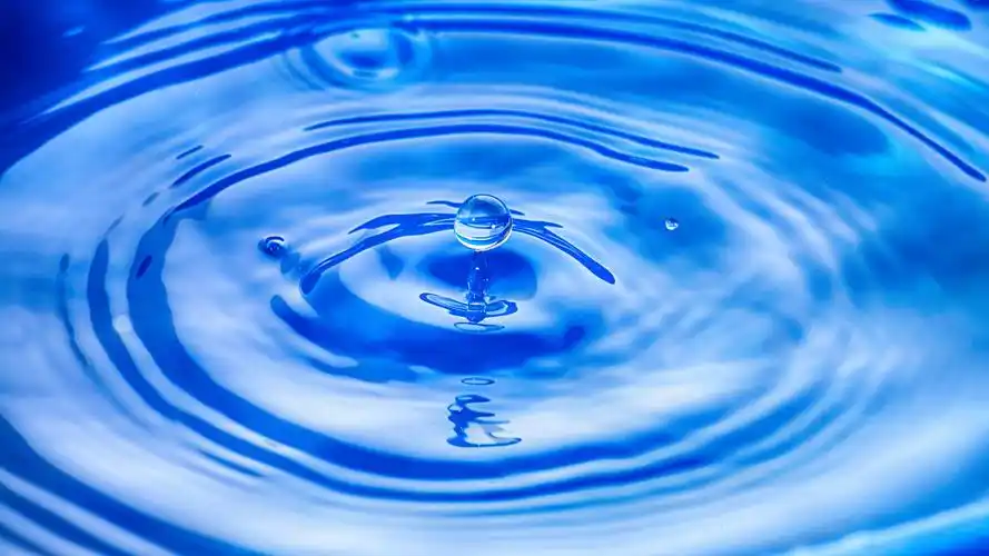水滴波纹水波高清图片壁纸(小清新静态壁纸) - 静态壁纸下载 - 元气