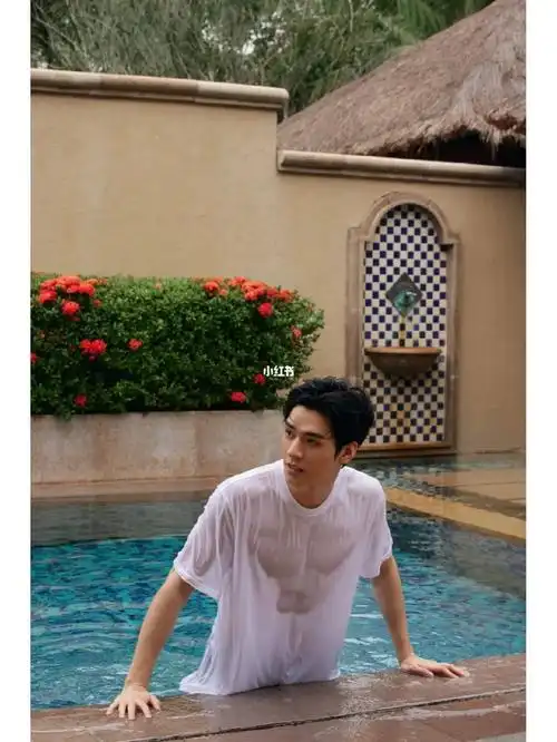 大片来袭高清舔屏走一波#龚俊  #龚俊腹肌