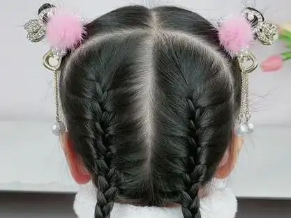 头发短碎发多这样扎丸子头～简单可爱又好看哦!