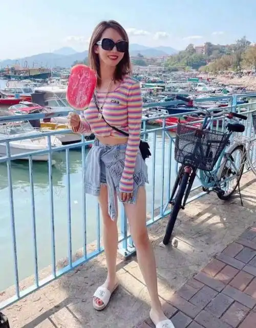 李念真实身高体重(36岁李念晒度假照) - 帮企客