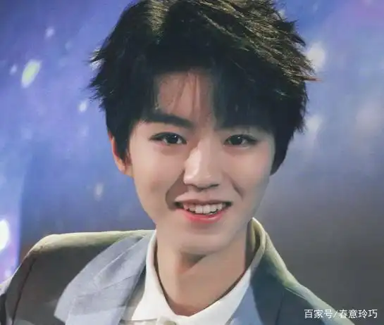 王俊凯:有可爱的虎牙,所以,他是一个活泼机智的机灵鬼,无疑.