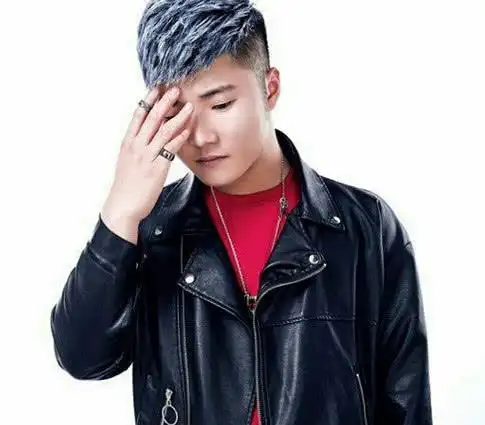 快手捧火7网红:3人成明星,2人被封杀,1人消失,1人当一哥_白小白