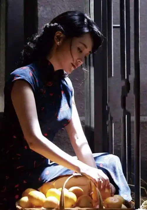 51岁许晴不服老!