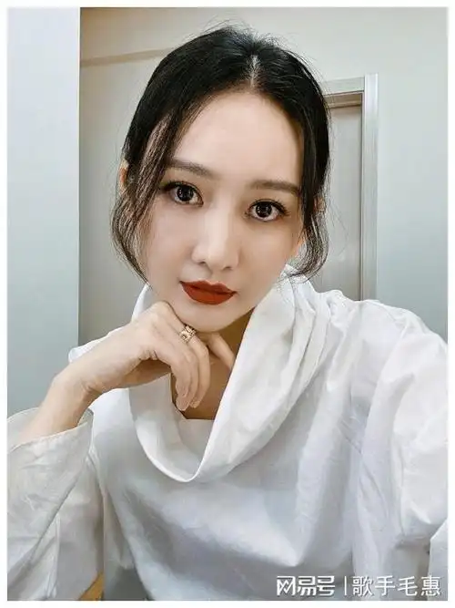 王鸥产后复工倪妮无奈苦笑明道的话才是真的戳在了她的心上