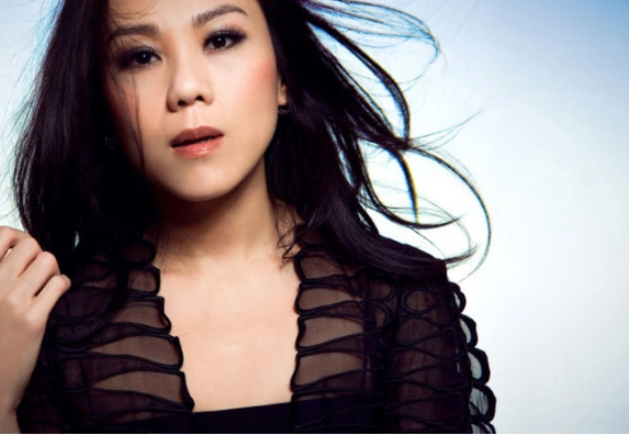 分手的消息,对于蔡健雅和约翰马丁的感情生活一度备受着粉丝们的关注