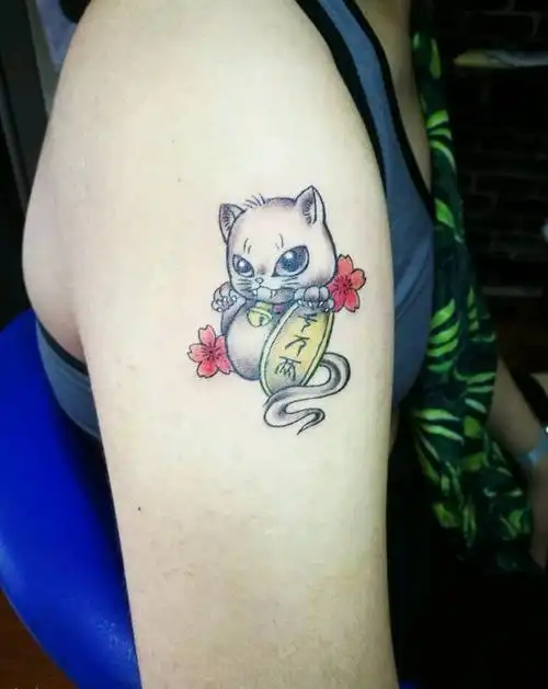 小小招财猫纹身图片