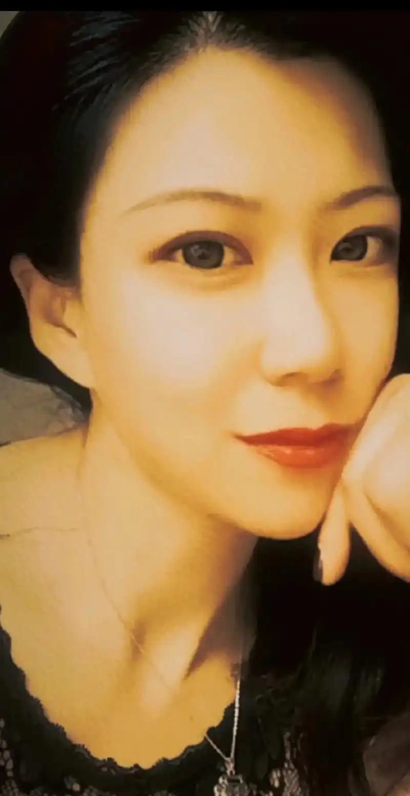 千万不要相信女人,越漂亮的女人越会骗人!像我这样的,可以相信 - 抖音