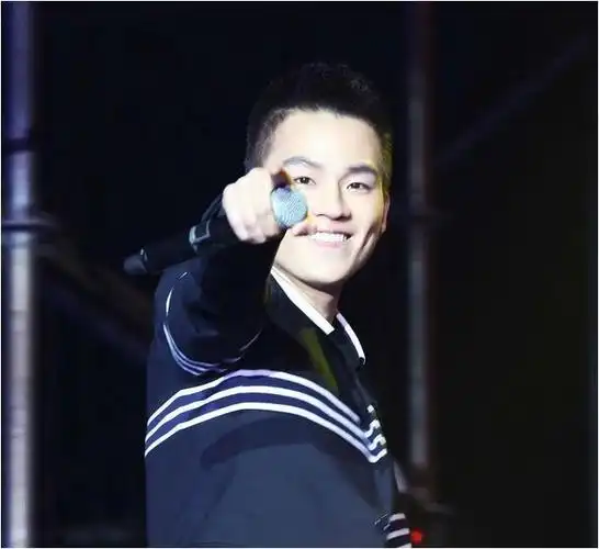 穷小子欧豪没钱又没没背景为什么会受到导演的喜欢