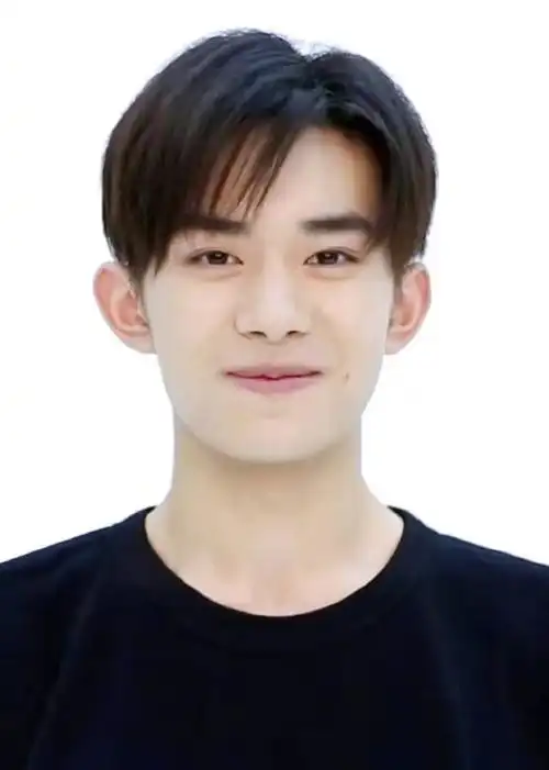 「易烊千玺」/ 绝杀证件照 单图合集#易烊千玺