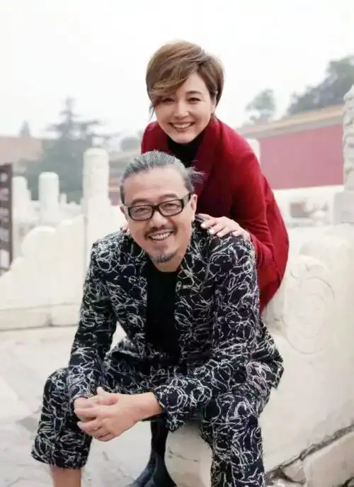 知名女星张延:父亲早逝最疼妈妈,我与丈夫有两个家