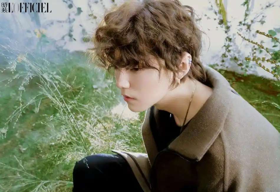 组图:鹿晗绿野仙踪大片释出 眼神灵动卷发造型尽显复古