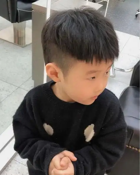 2,孩子不让理发怎么办啊?