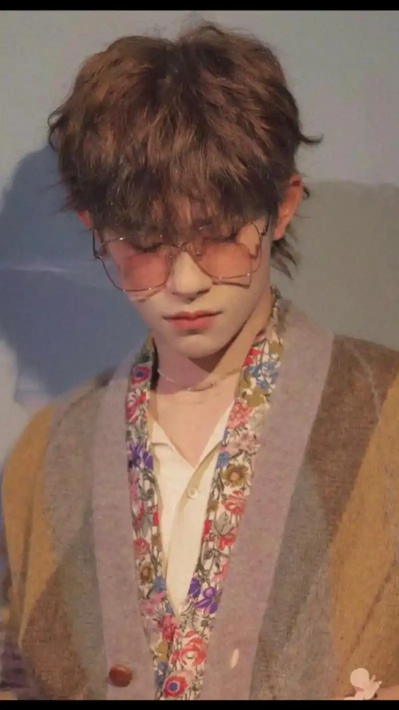 易烊千玺 有没有哪张戳中了你,让我看看98#易烊千玺绝美镜 - 抖音