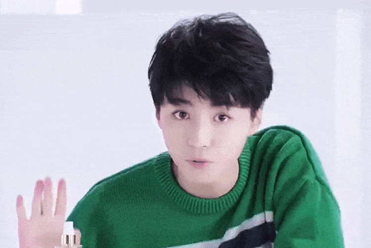 钓系美男王俊凯的百变笑容每一款都好动人啊