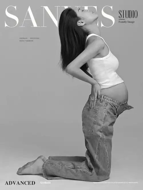 黑白杂志风孕妇照第三张也太酷了吧60