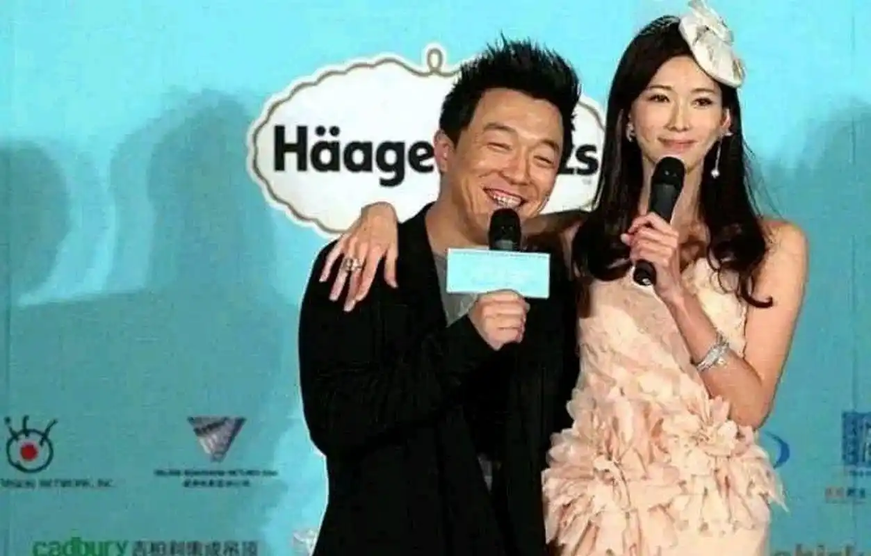 林志玲和黄渤给大家带来了欢乐!