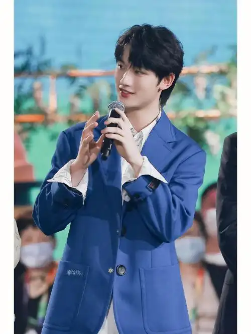 本周五晚19:30,花儿与少年