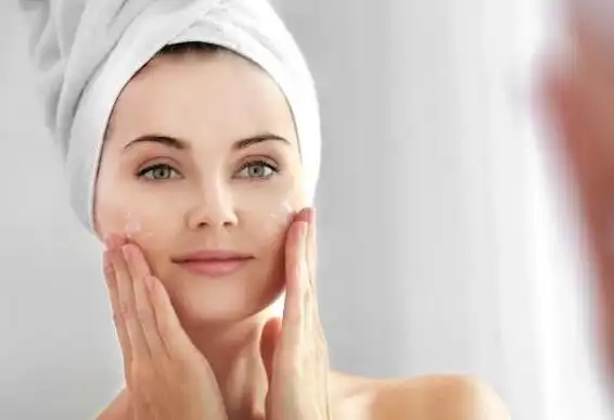 美容美体 皮肤保养不管是中性皮肤,还是油性,混合性皮肤,一般都会出油