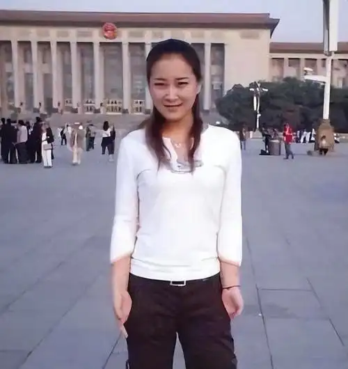 贾玲暴瘦40斤,颜值逆天,近照曝光引发思考!