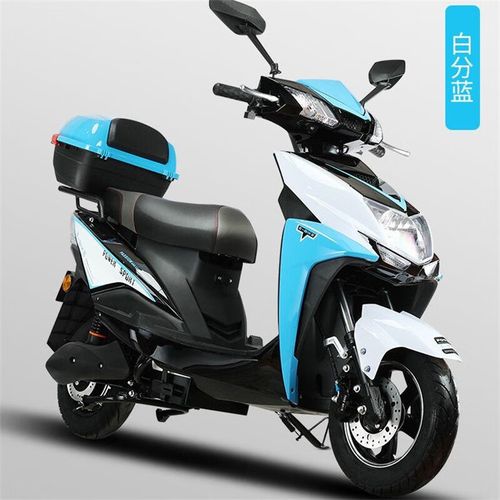 易兴达新款雅迪车型电动车战神96v电动摩托车72v踏板车2000w大功率 白