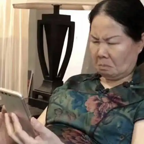 沙雕马旋转疑问表情包 - 沙雕马表情包系列 - 表情图