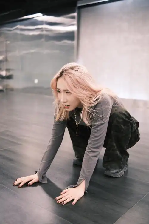 和孟美岐一起走过##岐遇日常