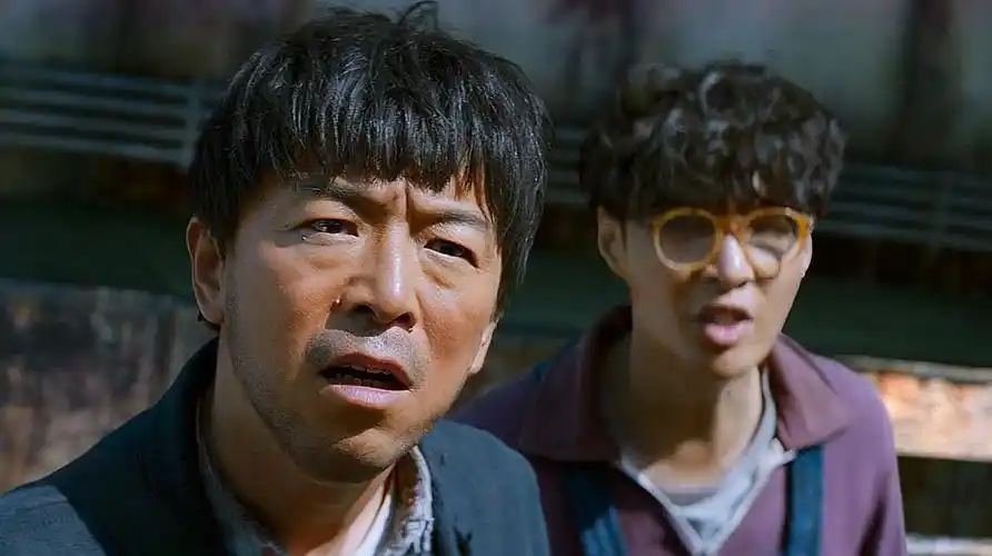 张艺兴和孙红雷则是电视剧上的合作:2016年5月31日播出的电视剧