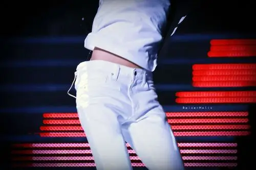 王俊凯 tfboys王俊凯 ^_^ 腰