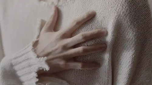 好爱这个mv的手部特写(;´Д`)