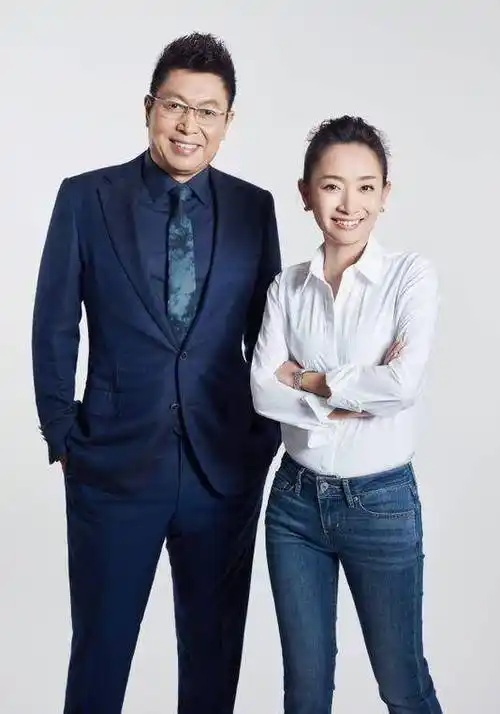 当了10年春晚导演,两次婚姻失败,如今却儿孙满堂_王为念_明星_妻子