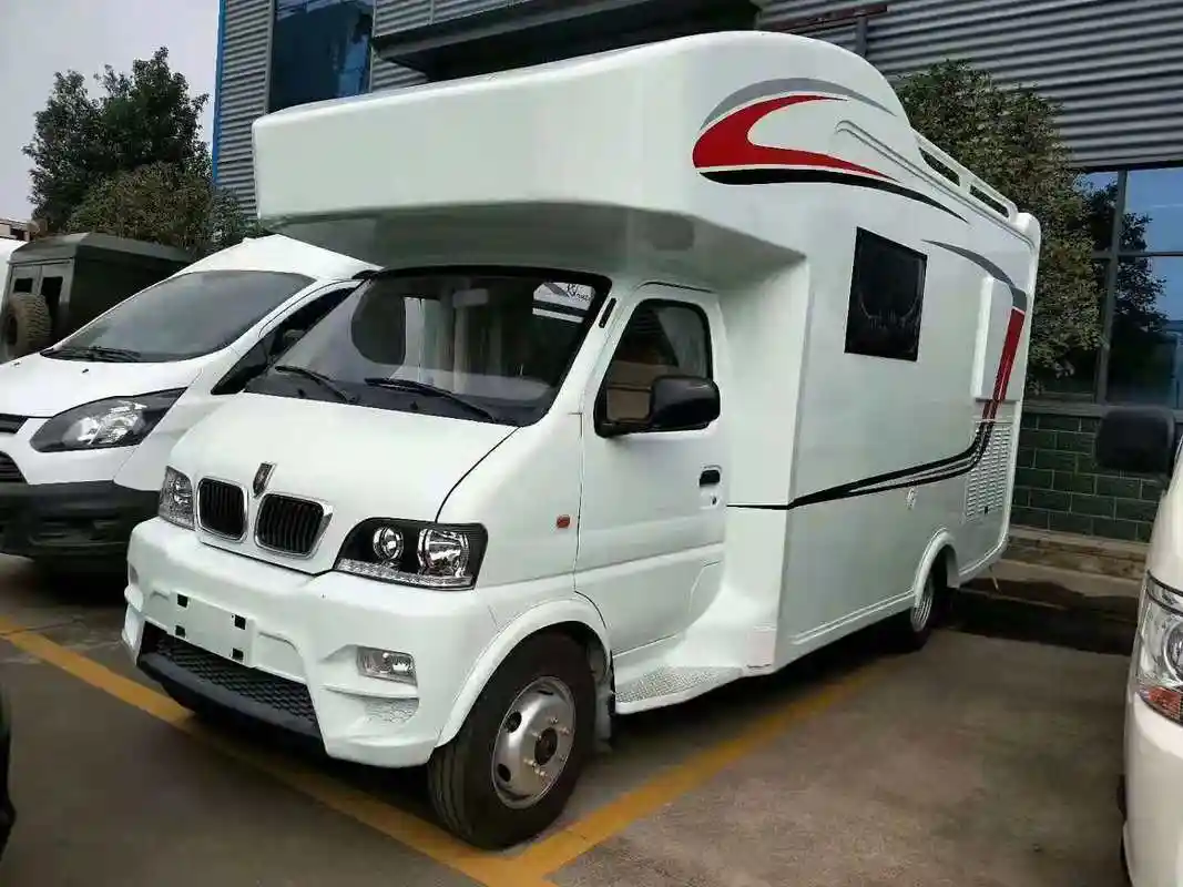 金杯旅居车,后置双人铺,一家人旅行之家