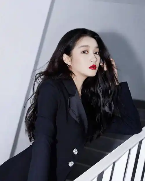 关晓彤小花旦写真集:清新靓丽小公主