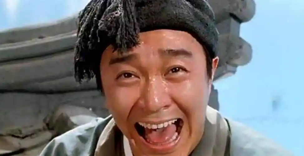 荧屏上的星爷笑声不断,为何生活中几乎不笑?看完顿感自愧不如!