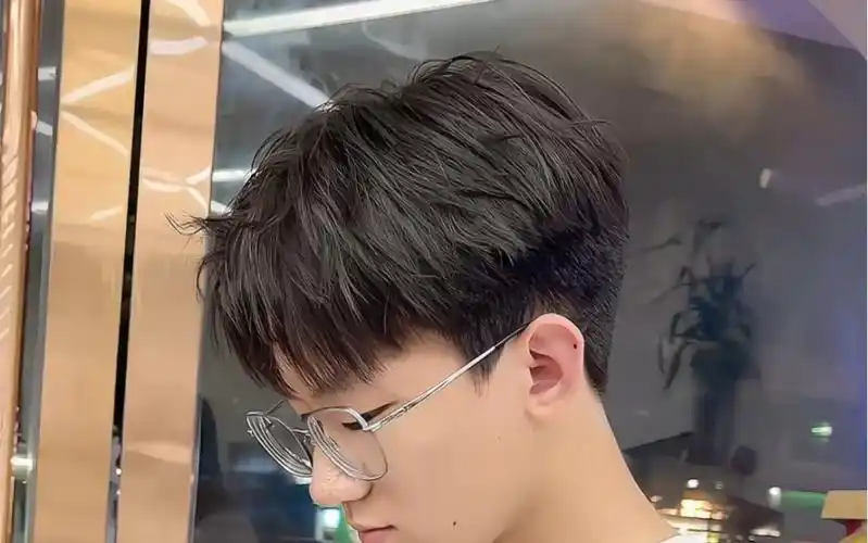 男生必备发型-微分碎盖